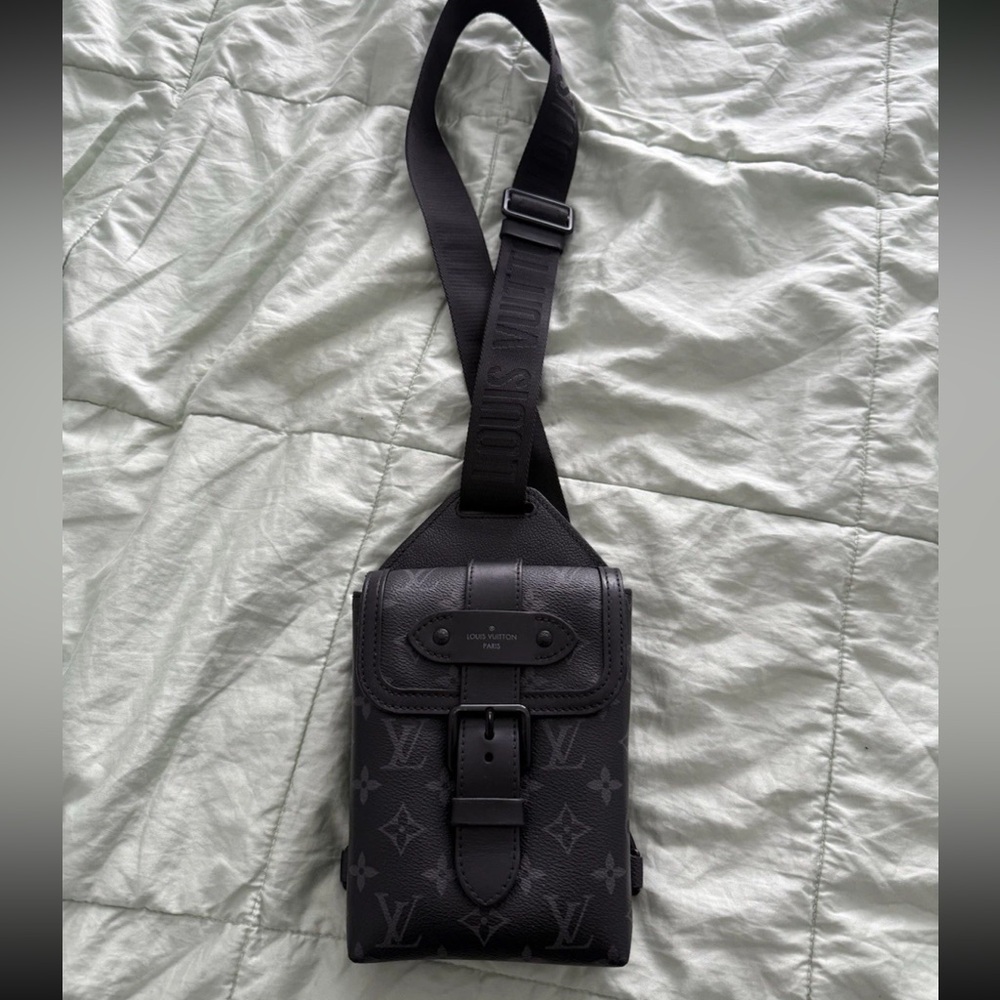 Louis Vuitton Black crossbody Bag